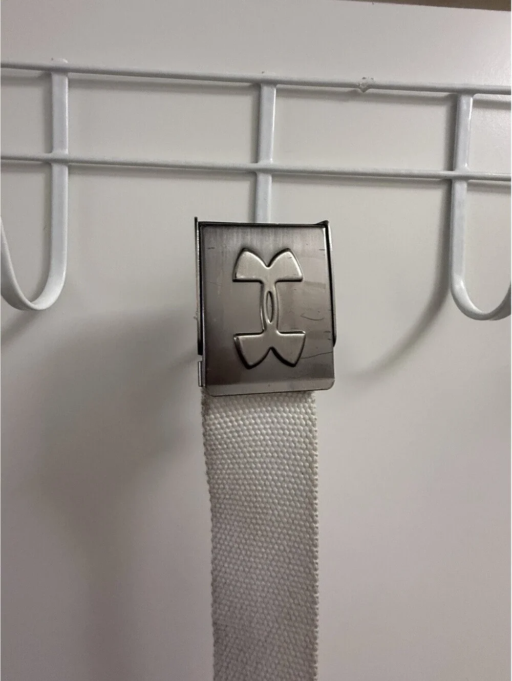 Under Armour Web Canvas Military Style Belt White Silver Logo Buckle 32-34